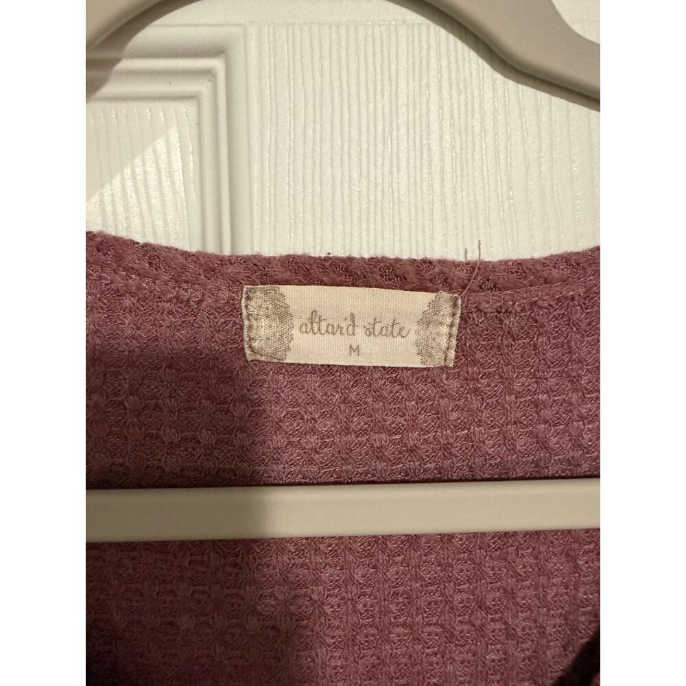Altar’d State Waffle Knit Tie Front Top Women’s M Mauve Button Long Sleeve - Picture 2 of 4
